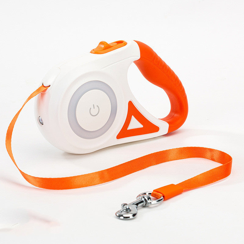 Retractable leash with light